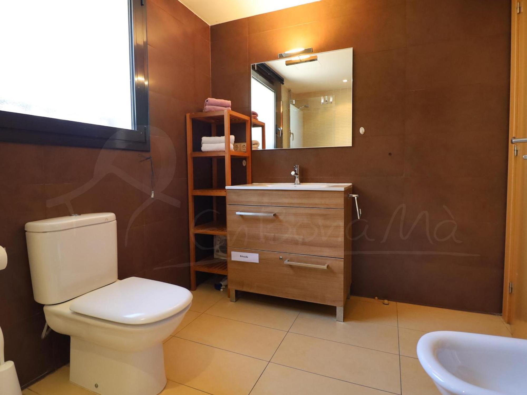 Alquiler De Moderno De 2 Con Jardin Privado, - Es-366-7 Rosas