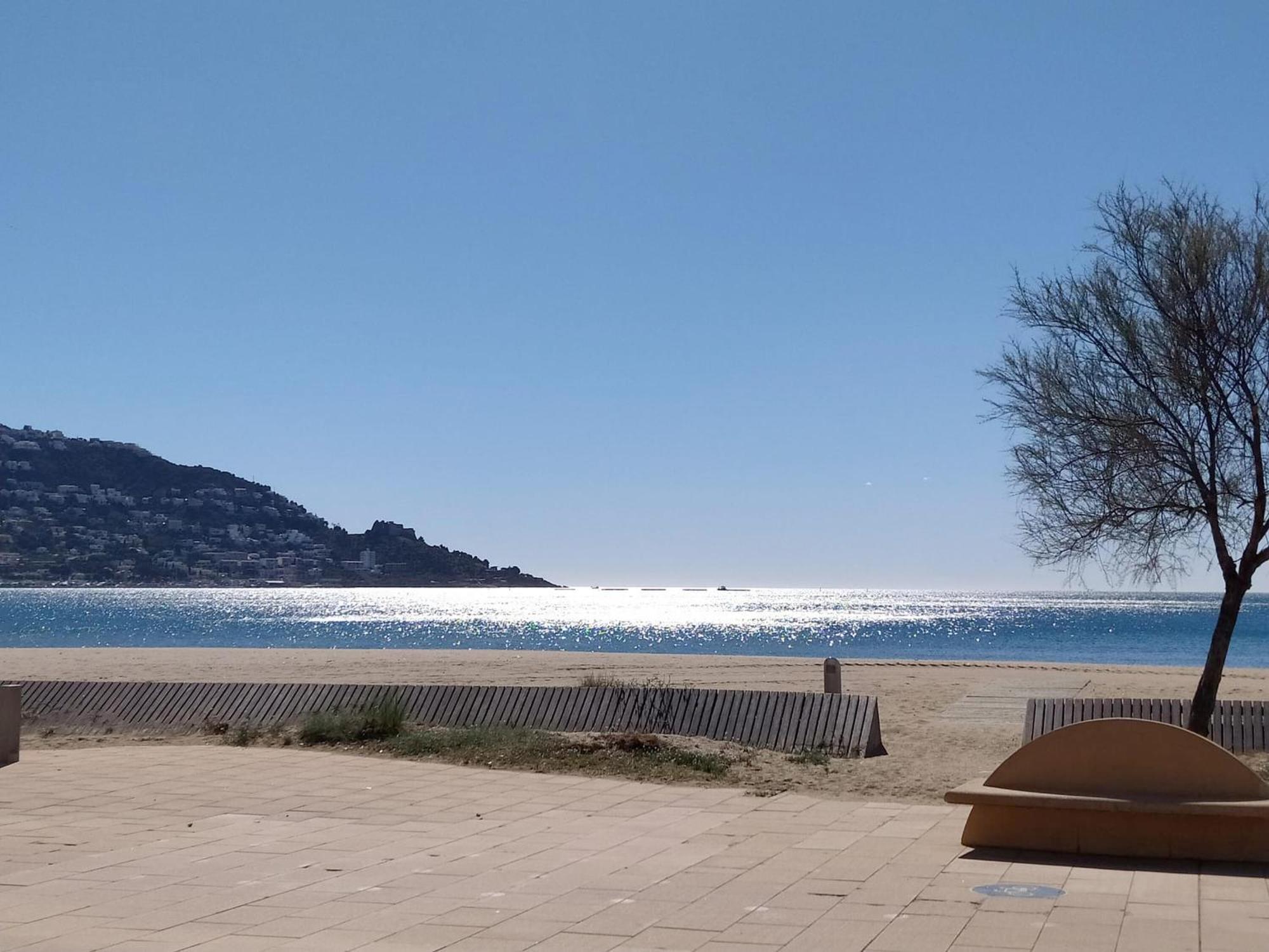 Alquiler De Moderno De 2 Con Jardin Privado, - Es-366-7 Apartamento Rosas